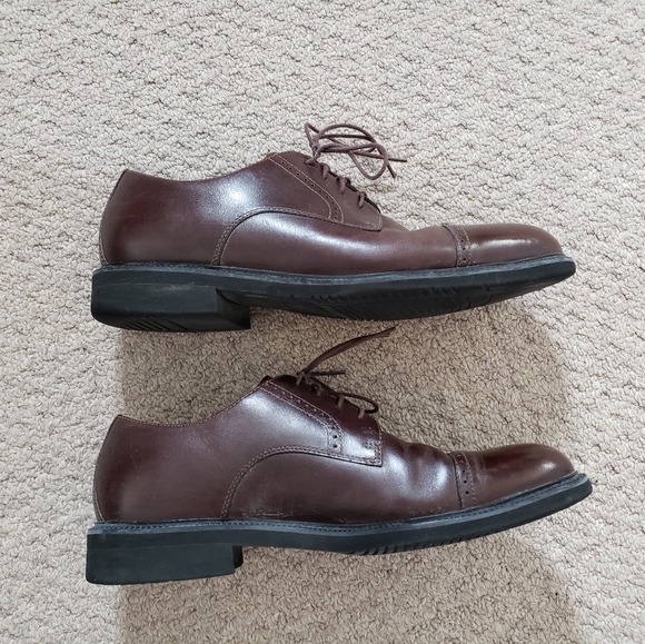 Rockport Cap Toe Oxfords - Picture 4 of 10